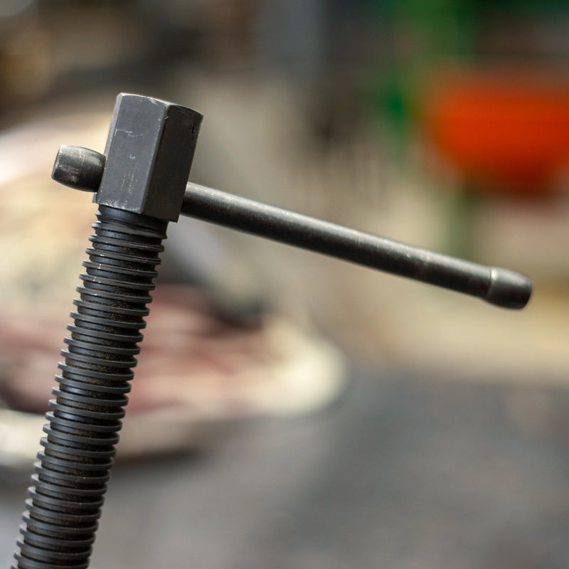Maximus Bar and Dog Clamp